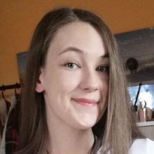 Evelyn Burdecki Leaked Nude Photos And Videos