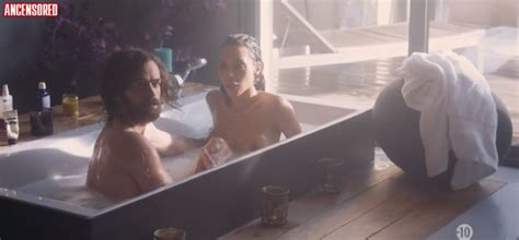 Naked Ines Rau In Vernon Subutex