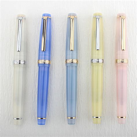 Jinhao 82 Fountain Pen Translucent Series Calligraphy Practice