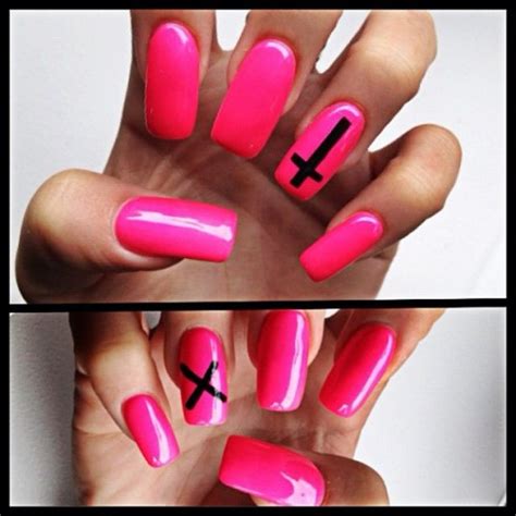 Melissa Marie Green Hot Pink Nails Steal Her Style