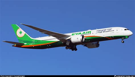 B Eva Air Boeing Dreamliner Photo By Huangchengjen Id