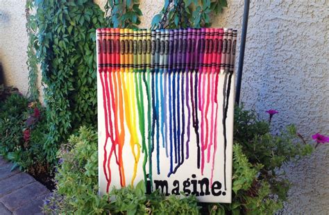Crayon Art Hot Glue Crayons Onto Canvas Melt Them With Blow Dryer Perfection Crayon Art Hot