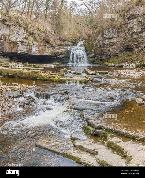 Cauldron Falls Hi Res Stock Photography And Images Alamy