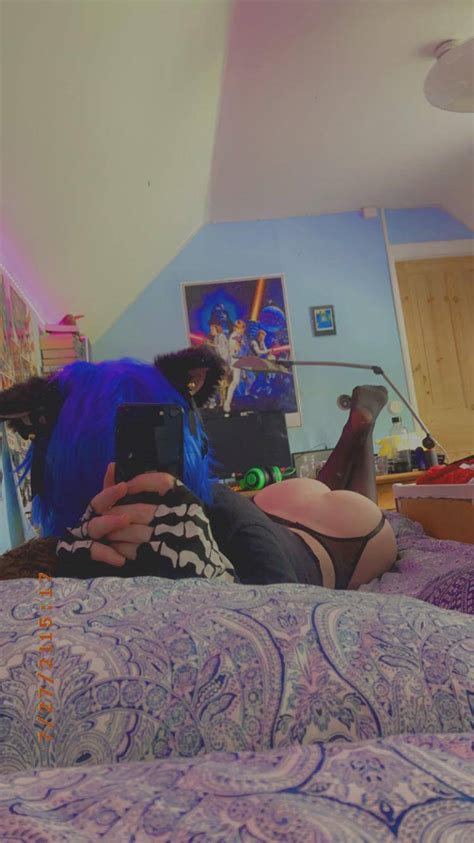 Slap My Ass For Good Luck Scrolller