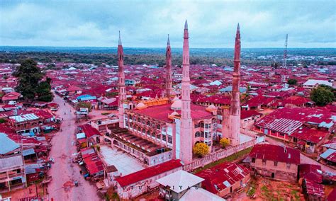 largest cities  nigeria     animals