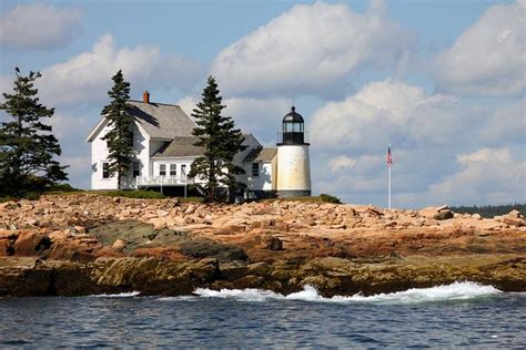 Winter Harbor Lighthouse | Winter harbor, Maine lighthouses, Island ...