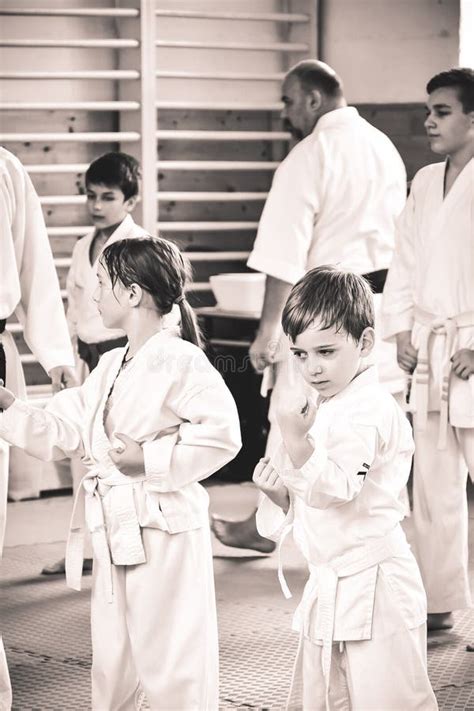 Kids training Karate editorial image. Image of karate - 117285440