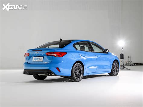 【2022款福克斯三厢 三厢 Ecoboost 180 自动st Line整体外观 22361张图片】汽车图片大全爱卡汽车