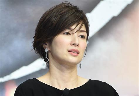 吉瀬美智子、48歳 デニムサロペ「可愛いのでお買取り」衣装→「どこの？」「20代でも通用する！」芸能デイリースポーツ Online