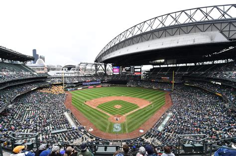 Seattle Mariners: Safeco Field to be renamed T-Mobile Park