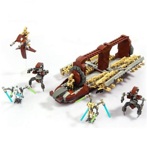 Конструктор Звездные Войны Перевозчик Боевых Дроидов 689 деталей 32 ...