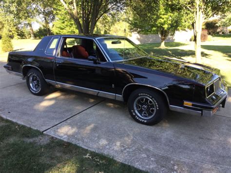 1985 Oldsmobile Cutlass Salon Black For Sale Photos Technical Specifications Description