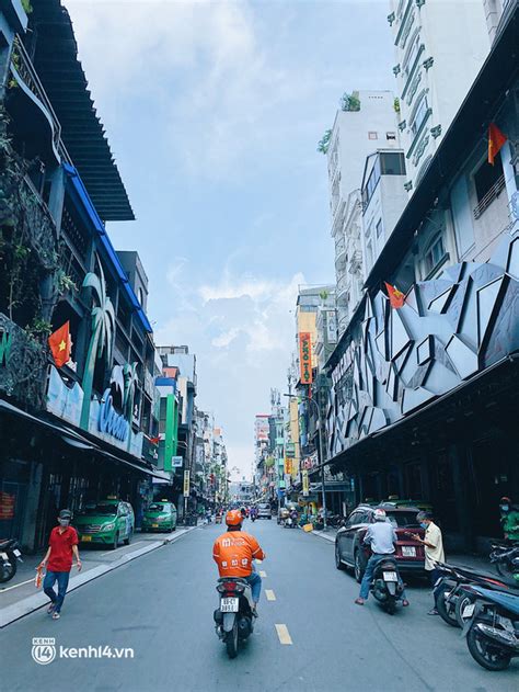 T I M Bar Pub Hot Nh T S I G N Th Nh Ch B N Rau