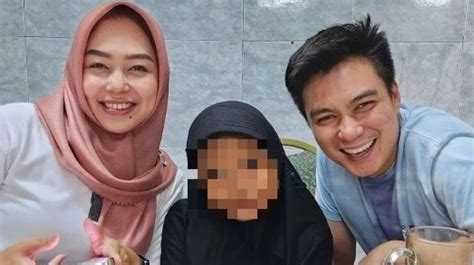 Baim Wong Ketemu Bocah Sd Viral Penuh Kutu Paras Menawan Bu Guru Curi