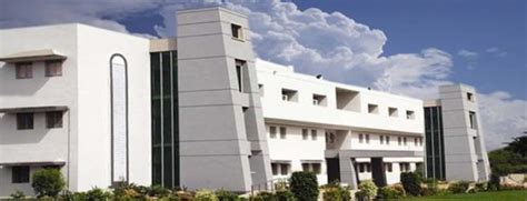 University Of Engineering And Technology In Pakistan Reviews