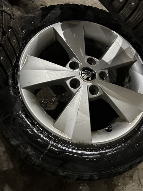 Шины зимние шипованные Nokian 205/55 R16, литые диски 6,5Jx16 ET-44 ...