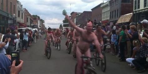 Public Naked Bike Riding Male And Female Tnaflix