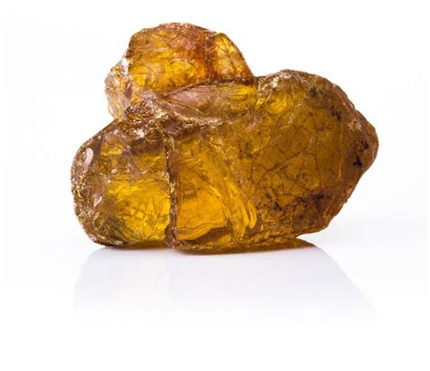 Ambra: Was Sie über den wertvollen Stoff wissen sollten - Cosmoty.de