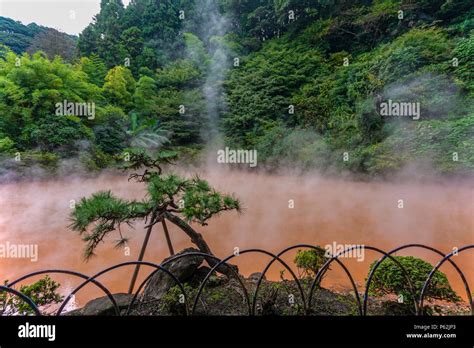 The Chinoike Jigoku Blood Pond Hell Is One Of Eight Beppu Hot Spring Onsen The Most Famous