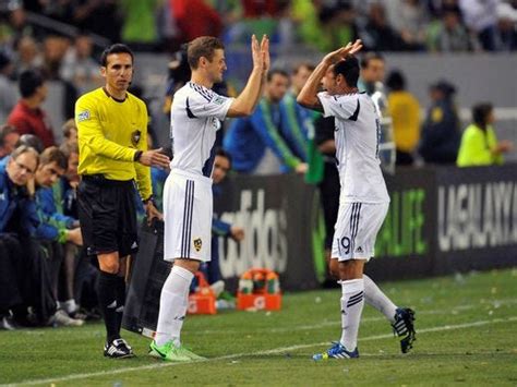 Robbie Rogers Makes History As Mls First Openly Gay Player
