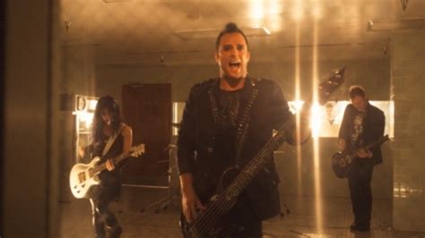 Monster Skillet Official Charts