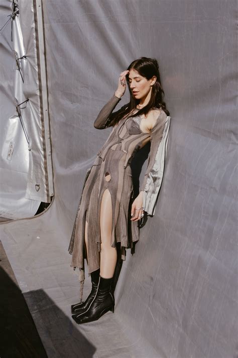 Caroline Polachek’s New Album Embraces the Chaos | Vogue