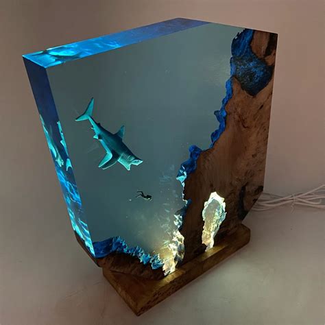 Sharks Divers Wood Sculptures Epoxy Resin Lamp （ Best T 🎁