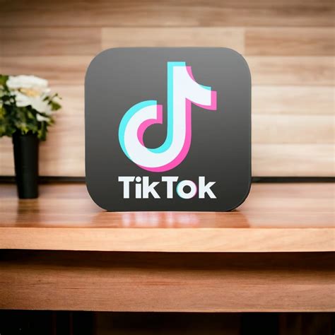 Tiktok Light Box By Zupa 3d Makerworld