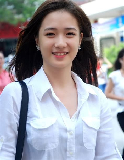 Ảnh Hot Girl 9x Cctalk Mặc Áo Sơ Mi Trắng Cực Gợi Cảm Quyến Rũ