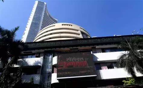 Sensex Nifty Slump Following Global Market Cues Business Insider India