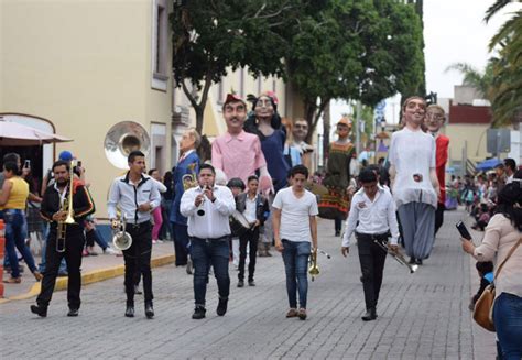 Realizan El Desfile De Cultura Y Tradici N De La Feria De Los