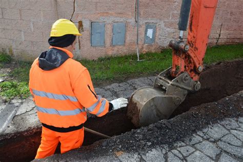 Ampliamento Della Rete Idrica Di Pomezia Partiti I Lavori A Monte Doro