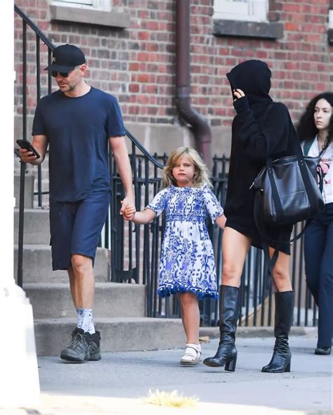 Georgia Fowler Flaunts Sensational Figure In A Yellow Bikini At Bondi Artofit