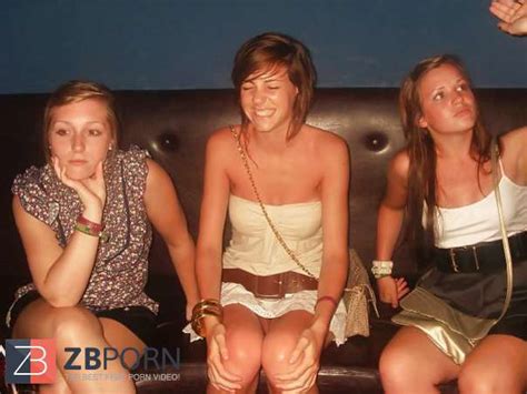 Accidental Bare Pics ZB Porn