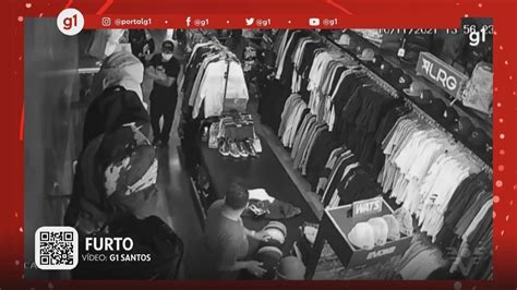 G1 Em 1 Minuto Santos Criminosos Invadem Shopping E Furtam R 15 Mil