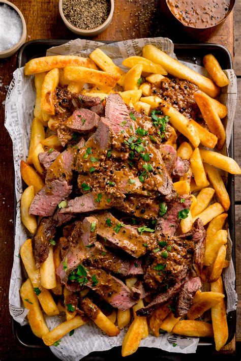 Steaky Chips with Peppercorn Sauce
