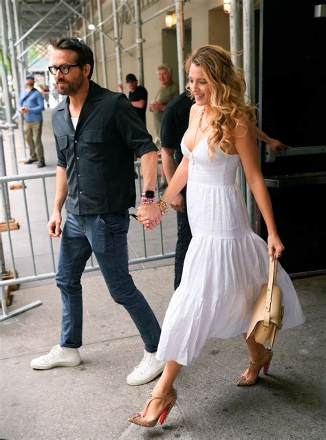BLAKE LIVELY and Ryan Reynolds Leaves a Studio in New York 06/11/2022 ...