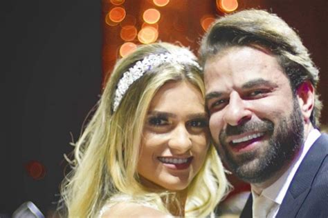Quem É A Esposa De Fabiano Moraes - O pastor evangélico e empresário Fabiano Campos Zettel e sua esposa ...
