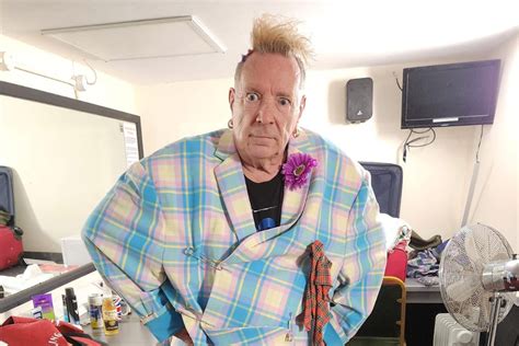 John Lydon Dismisses Sex Pistols Reunion I Am The Pistols
