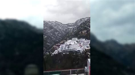 Snowfall at Vaishno Devi - Excelsior News