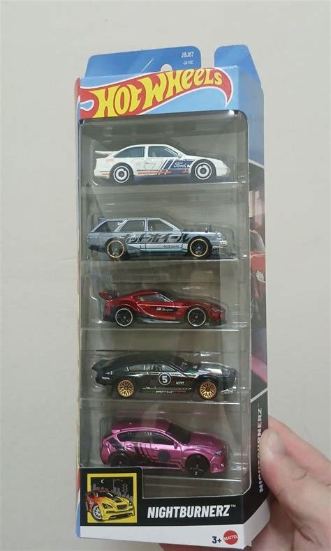 Hot Wheels Pack Nightburnerz Hobbies Toys Toys Games On Carousell