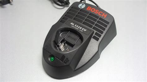 BOSCH Ładowarka 10,8V AL1115 CV Professional - 7728659109 - oficjalne ...
