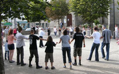 Danse Bretonne Initiation Pour Tous Le Jeudi Le T L Gramme