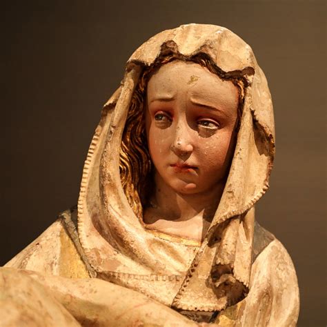 Virgen De La Piedad Museo Nacional De La Escultura Valla Txaro