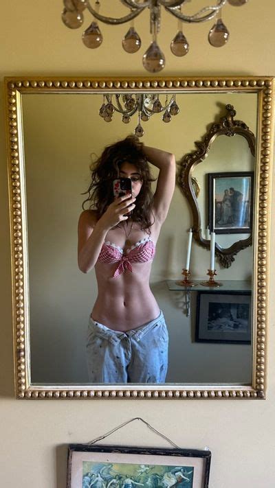 Caterpillareyebrow Sylviawakeupp Nude Fapullo