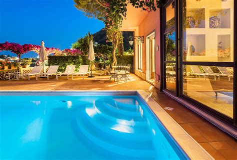 Taormina Villas to rent | Luxury Villas with Pool