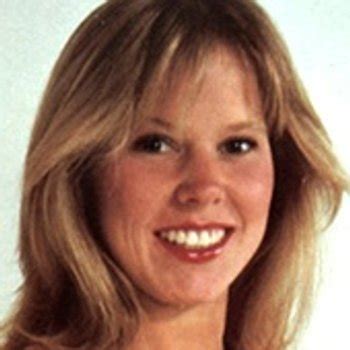 Get Cynthia Brooks Free Stripping And Nude Links At FreeOnes