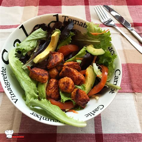 Salade Composée Tomate Avocat Dinde Le Gaulois Mimi Cuisine