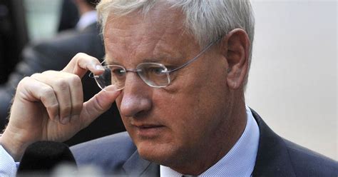 Bildt om Pussy Riot Farsartad rättegång SVT Nyheter