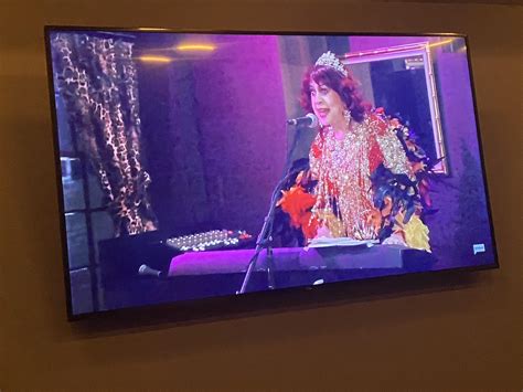 the girls calling this future luann is so mean but I can’t stop